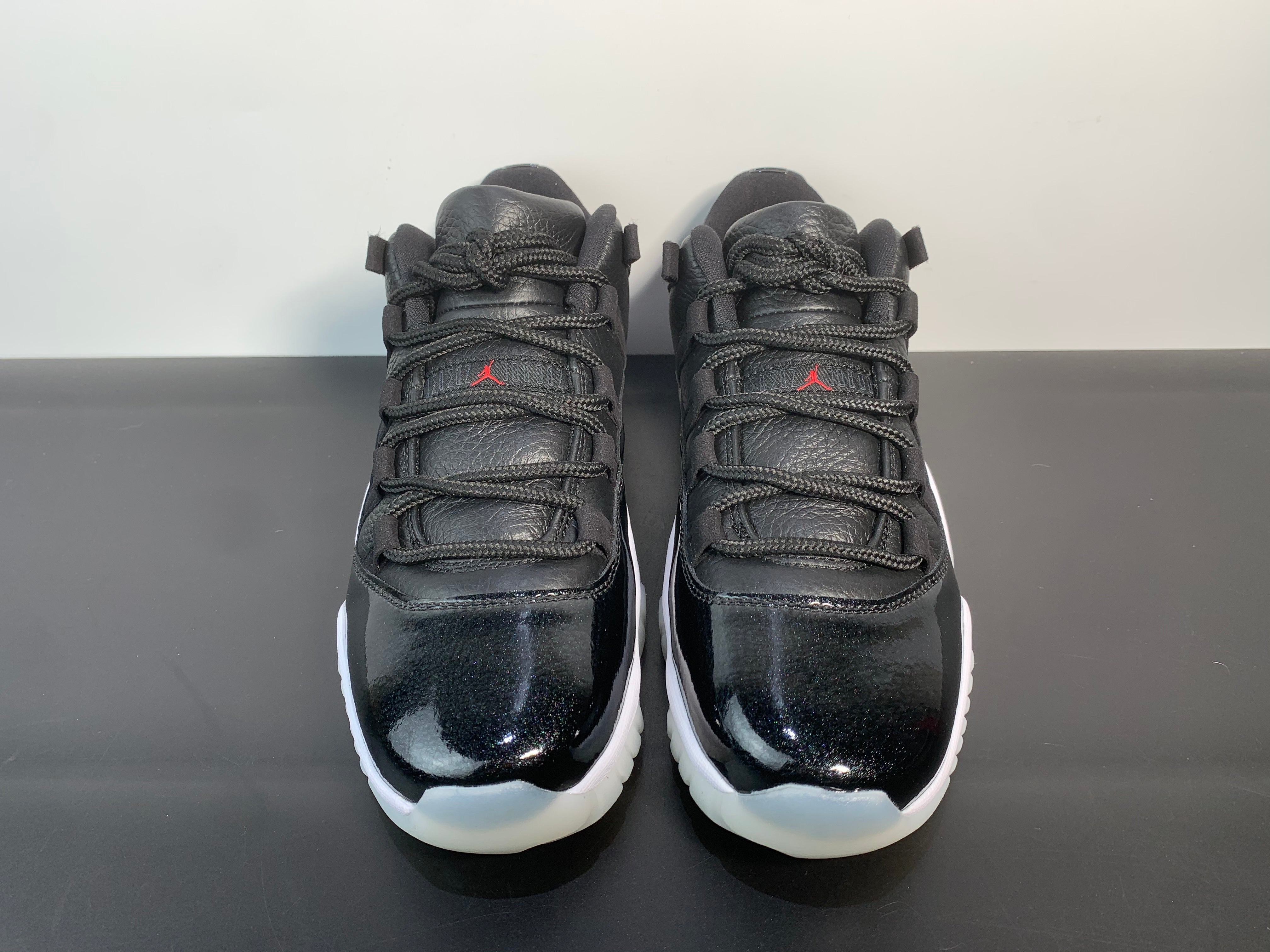 Air Jordan 11 Retro Low 72-10 AV2187-001