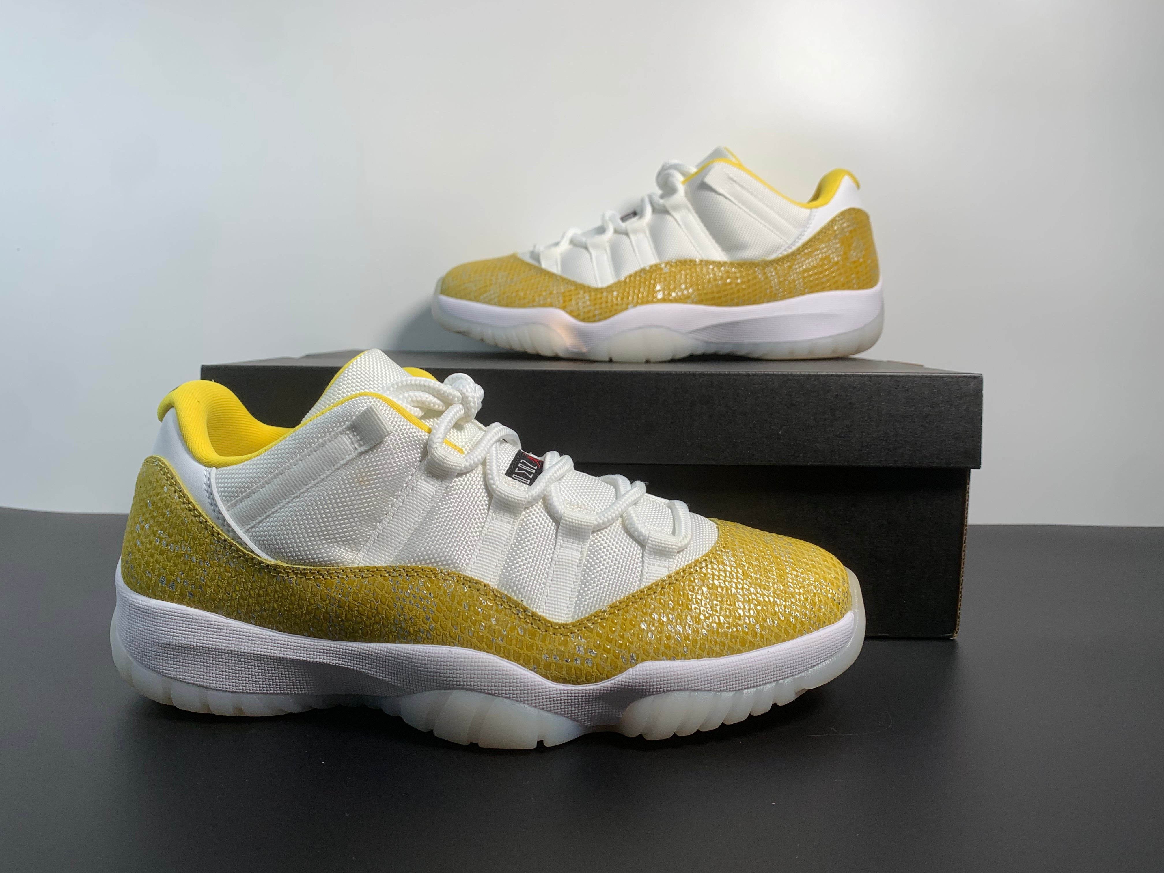 Air Jordan 11 Low WMNS Yellow Snakeskin AH7860-107