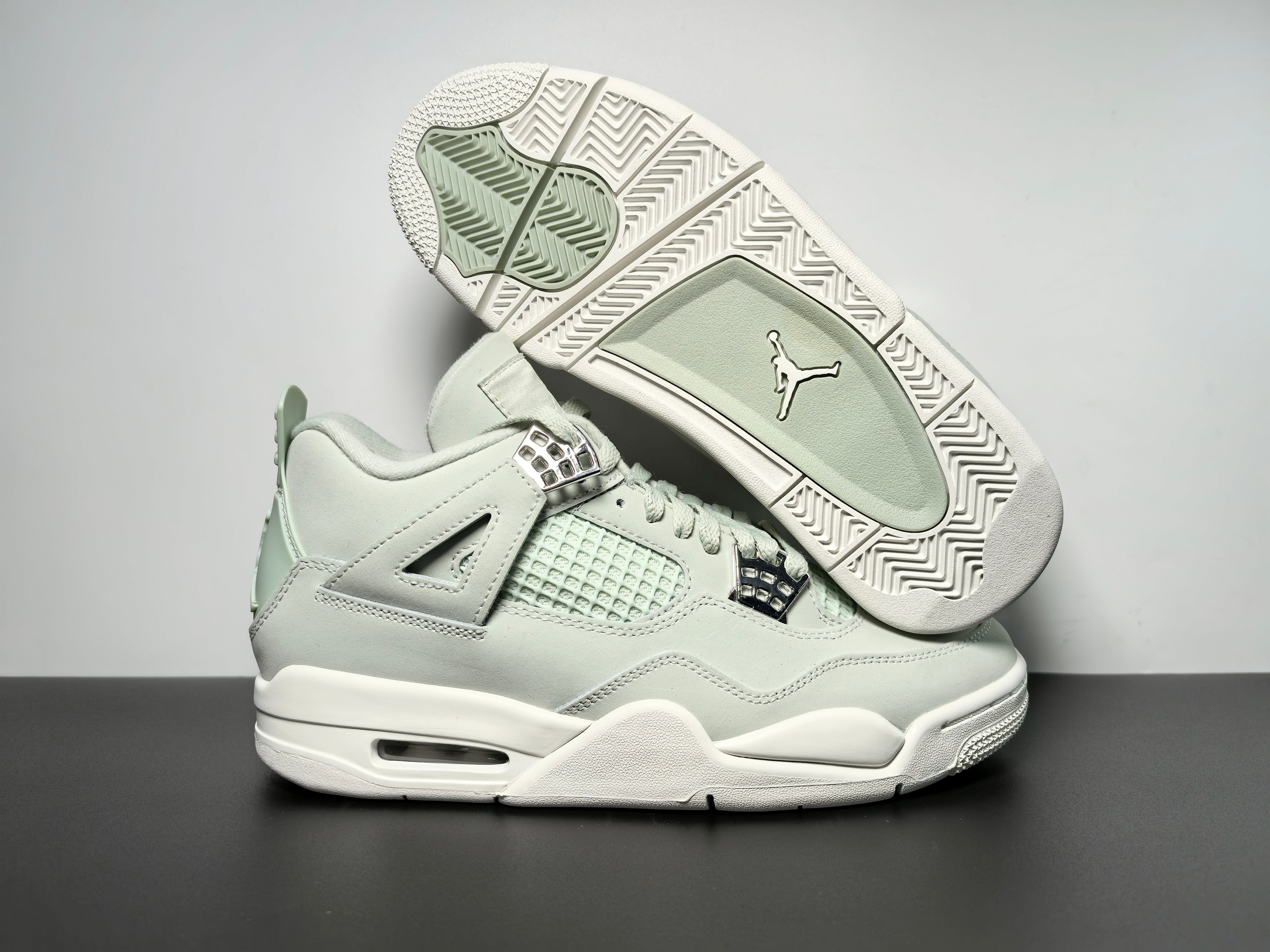 Wmns Air Jordan 4 Retro 'Seafoam Sail