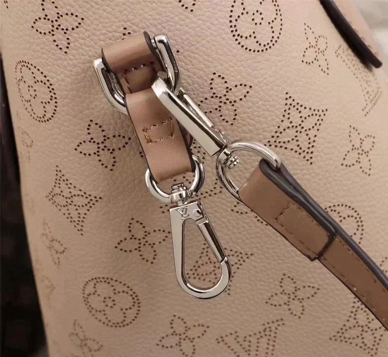 1984  - LV Bags Top Quality 120