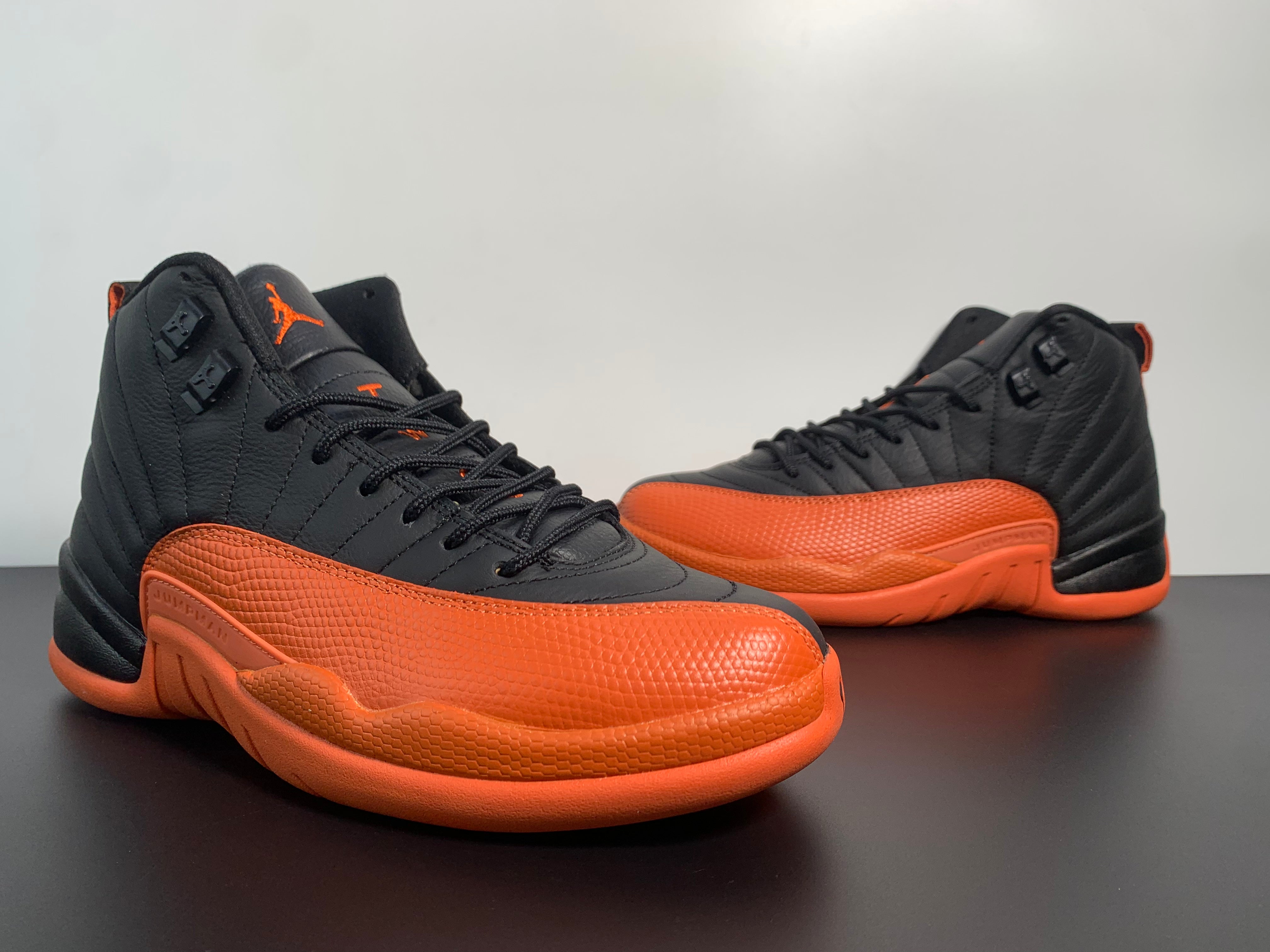 Wmns Air Jordan 12 Retro 'Brilliant Orange'