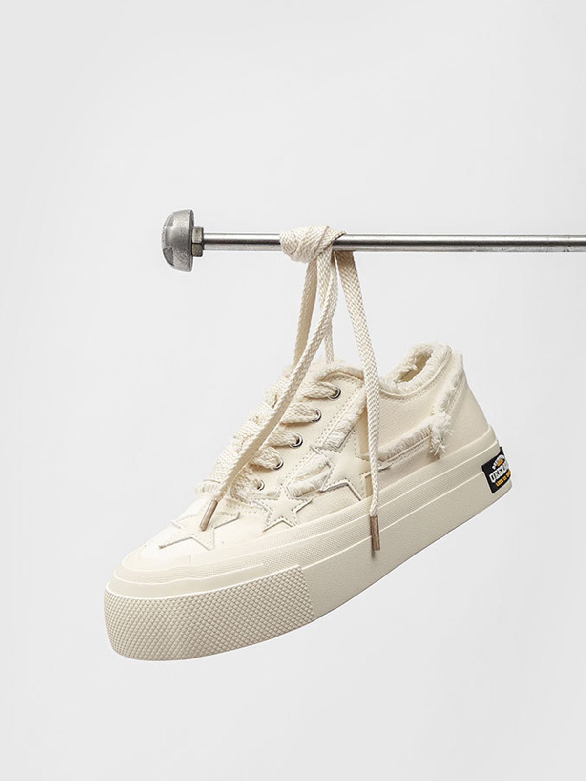 Sneakerhill Star Patch Embroidered Canvas Shoes - 1984