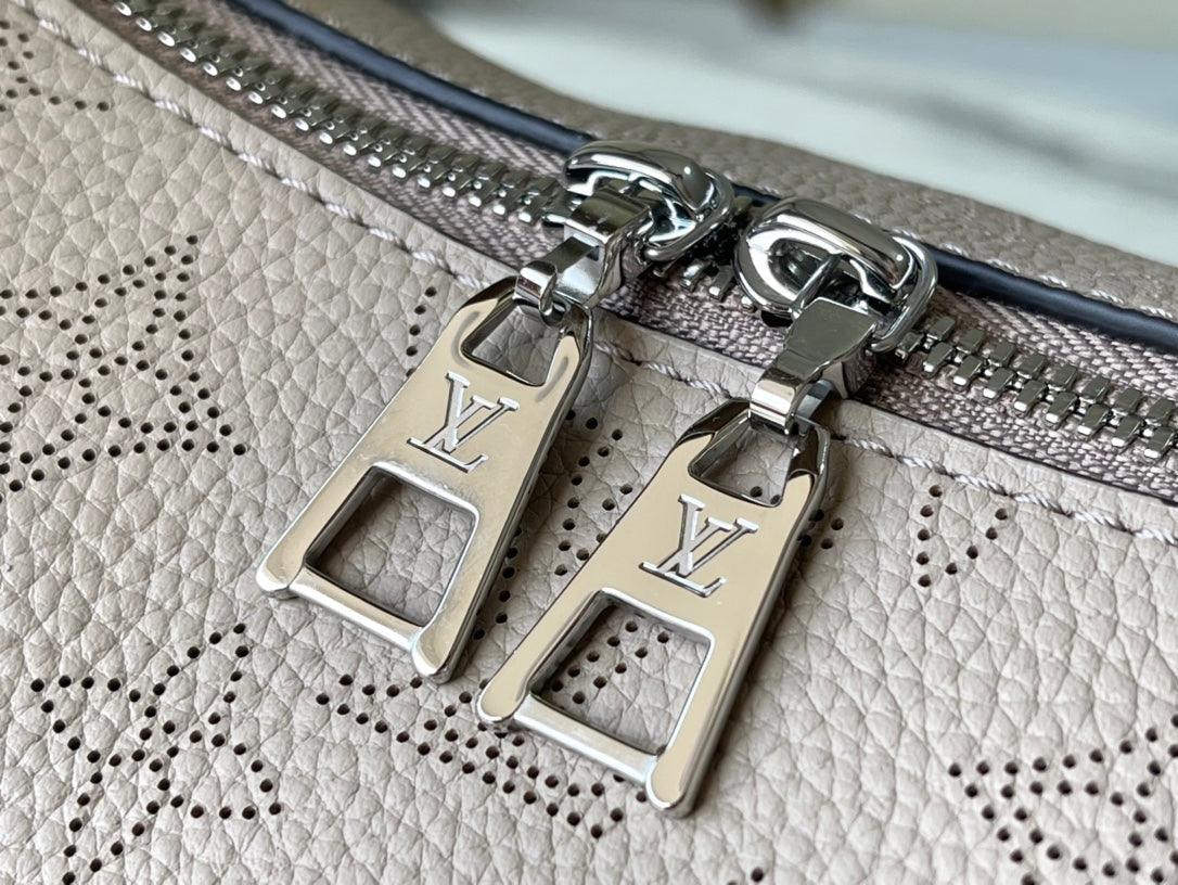 LV Monogram M20788 luxurysteps