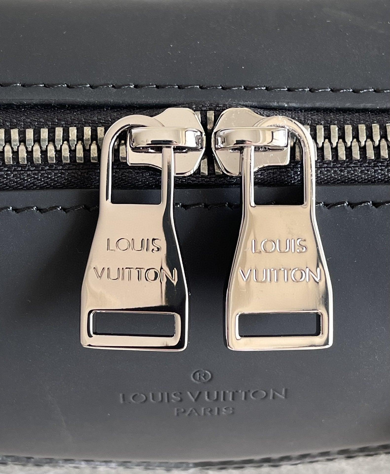 LV Eclipse Monogram Tote Explorer M40567 LUXURYSTEPSCO