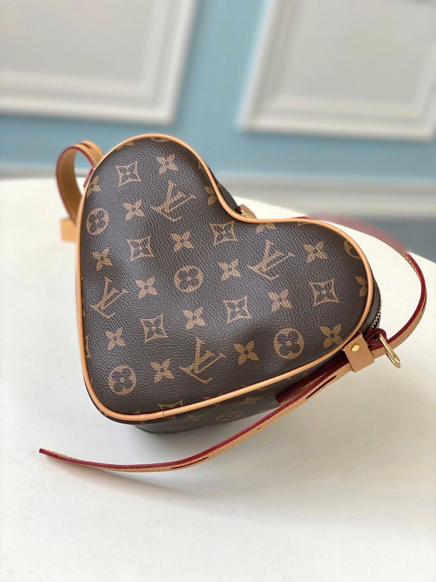 LV Game On Cœur MONOGRAM Nicolas Ghesquière A02 sneakeronline