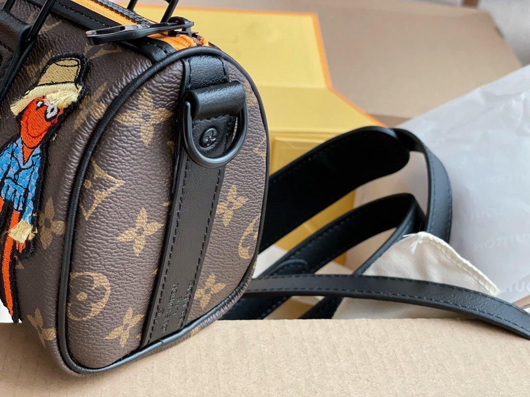 Sneakerhill - Luxury Edition Bags LUV 075