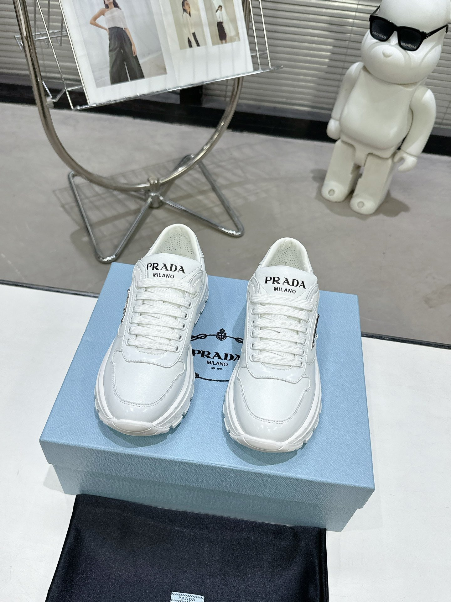 PRD Triangle Logo Leather Sneakers Triple White-046 Designer Sneakers