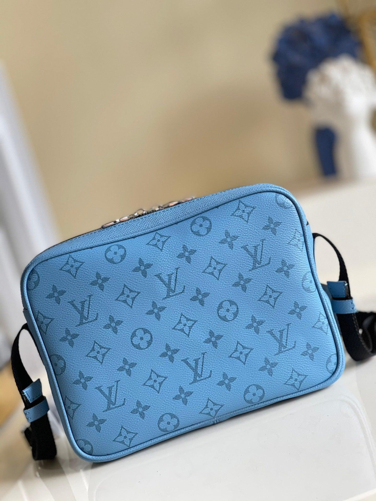 LV Taigarama Outdoor M30233 LUXURYSTEPSCO