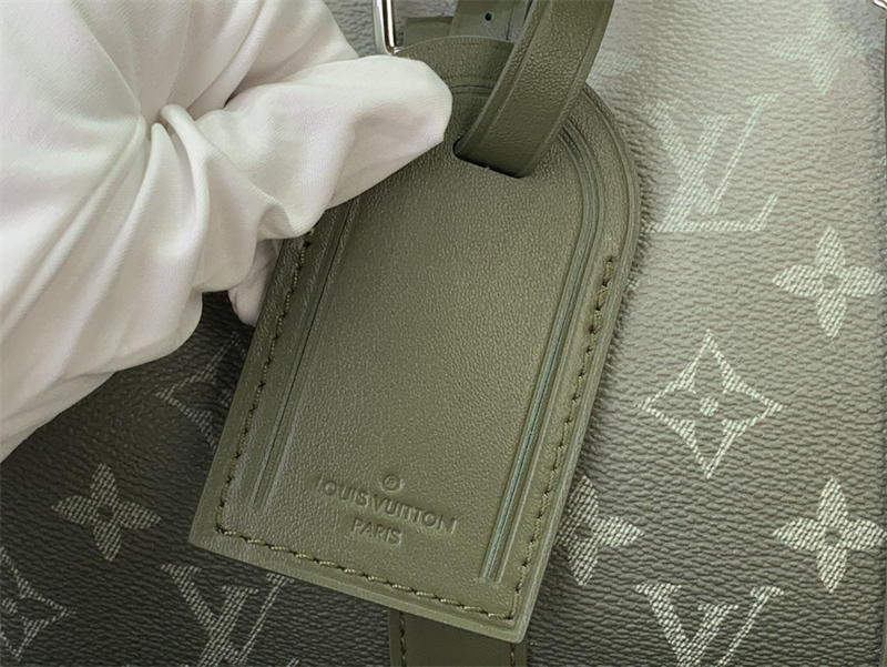 LV Onthego Monogram M11595