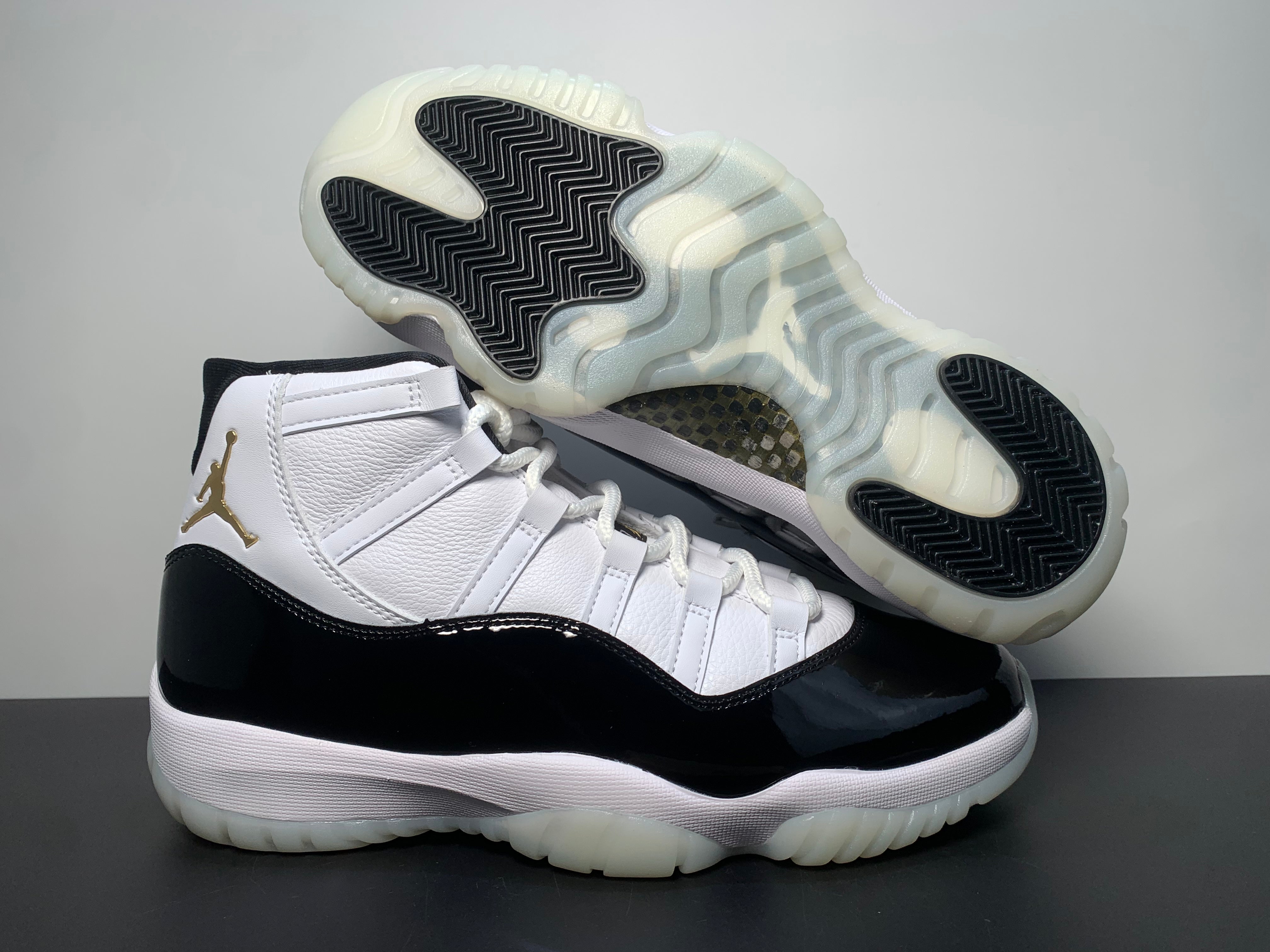 Air JORDAN 11 RETRO Defining Moments DMP Gratitude CT8012-170