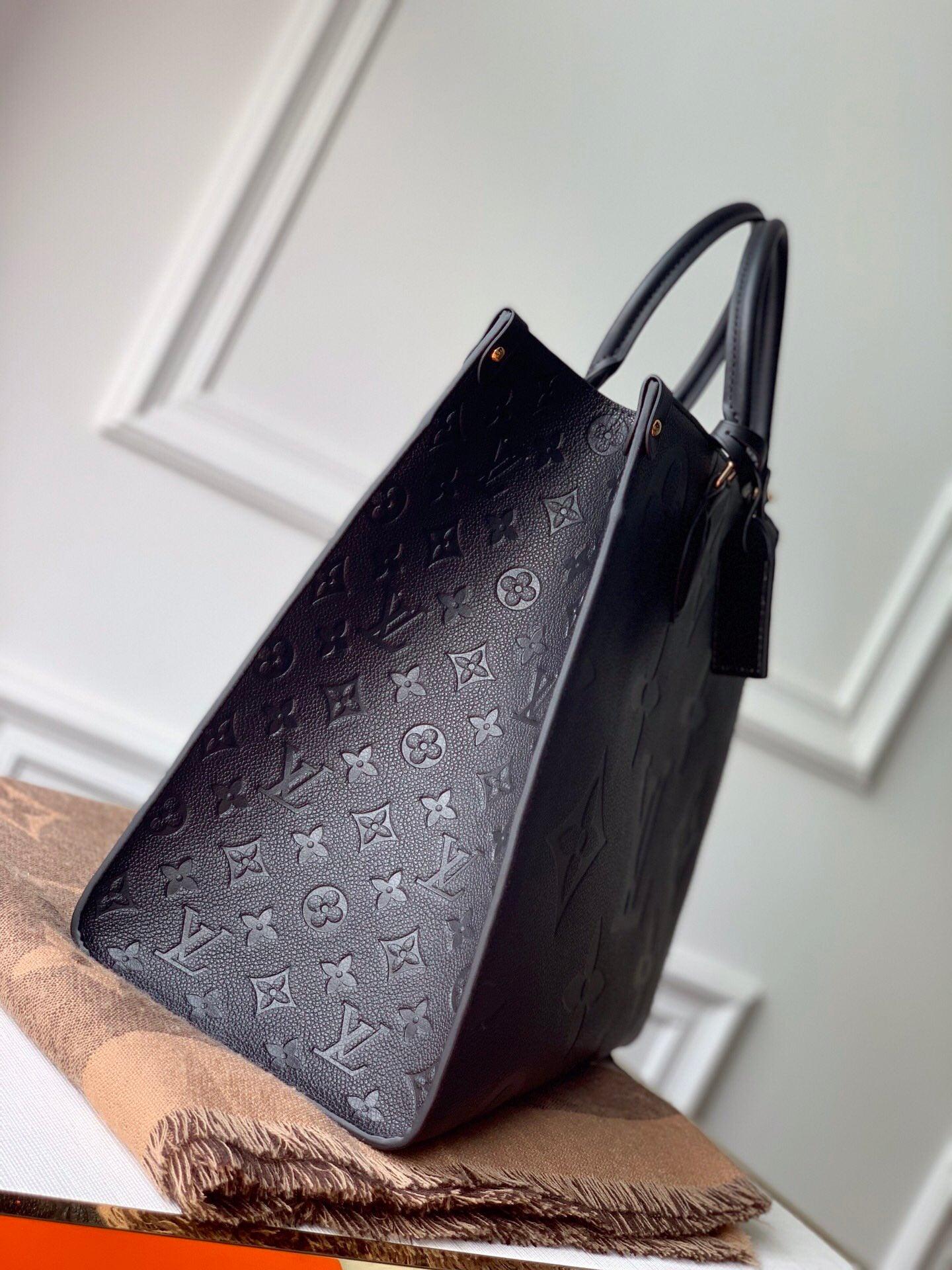 LV Onthego Monogram M44925 luxurysteps