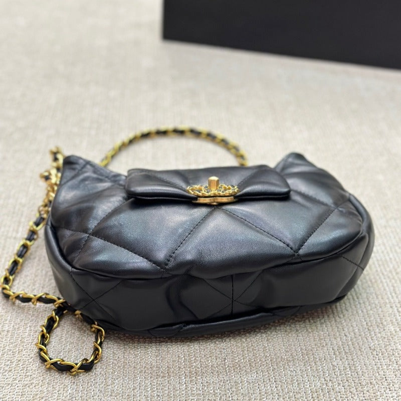 1984 - CC Hobo Chain Bag Black